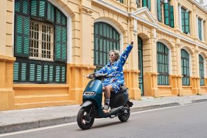 xe máy điện có cần đăng ký biển số không?