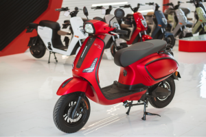 Xe máy điện đang trở thành lựa chọn phổ biến nhờ tính kinh tế và thân thiện với môi trường.