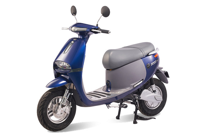 Anbico Gogo Cross New với thiết kế bo tròn mềm mại và công nghệ sơn 3D thay đổi màu sắc, không chỉ thu hút ánh nhìn mà còn khẳng định phong cách riêng biệt của người sở hữu
