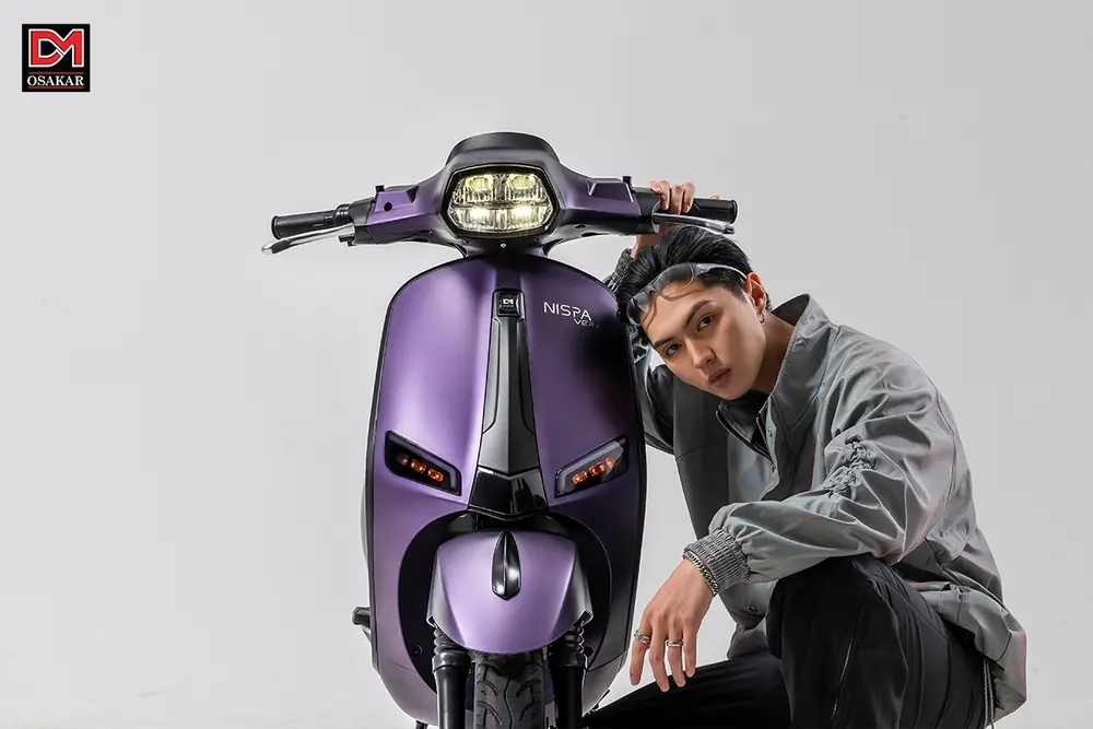 Chiếc xe điện có khả năng di chuyển từ 80 km trở lên sau mỗi lần sạc sẽ giúp bạn an tâm khi di chuyển những quãng đường xa mà không lo hết điện giữa chừng