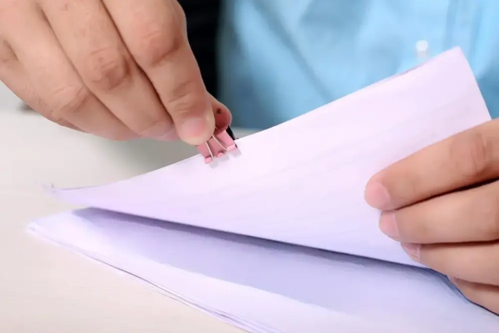 Người điều khiển xe cần rà soát kỹ giấy tờ liên quan để quá trình đăng ký diễn ra suôn sẻ và đúng quy định pháp luật