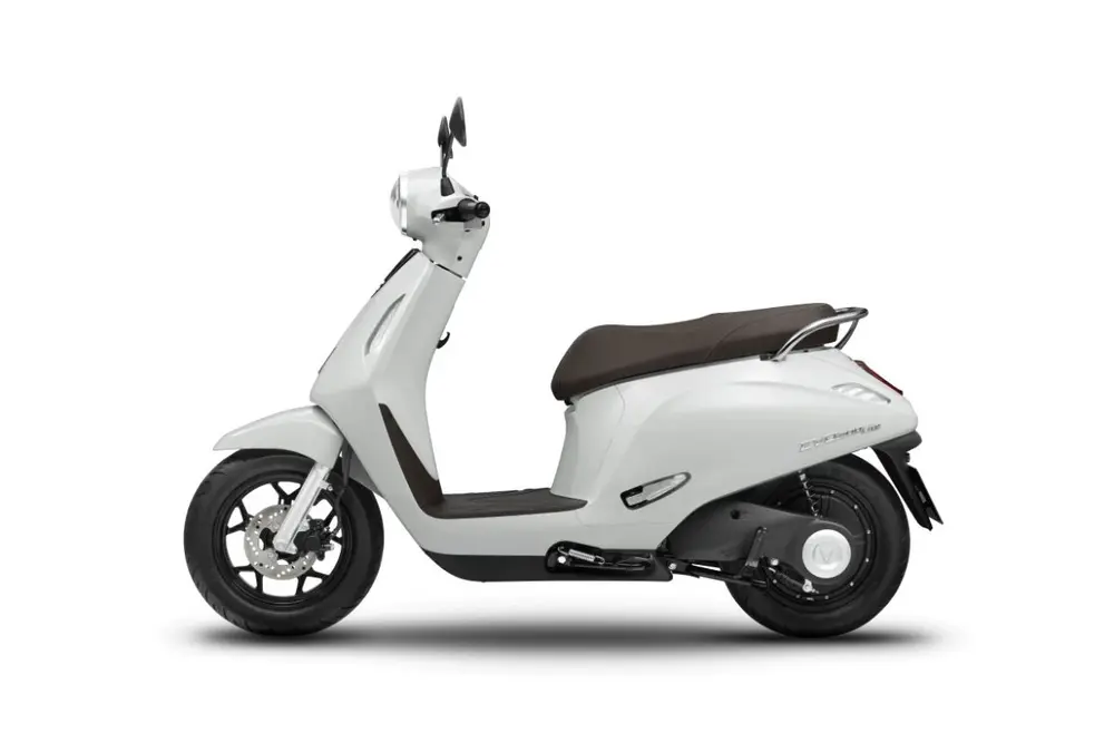 Vinfast Evo200 Lite - Người bạn đồng hành lý tưởng cùng nữ sinh Việt