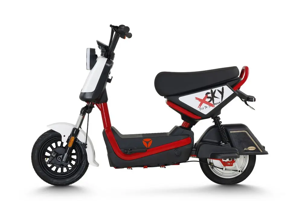 Yadea X-Sky - An toàn vượt trội với công nghệ chân chống ngắt điện thông minh