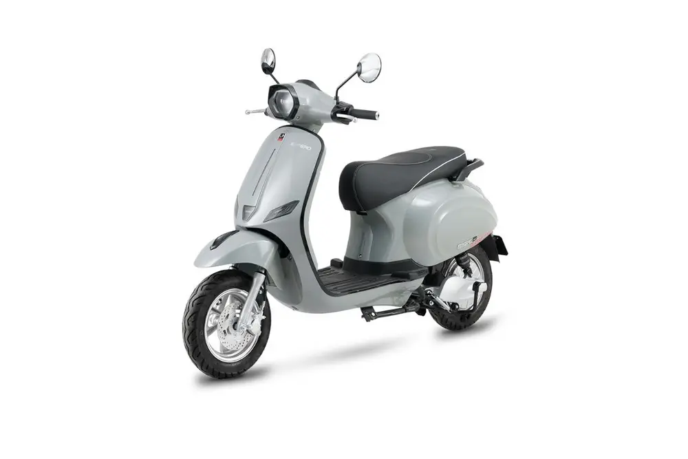 Xe Espero Classic Ultra kiểu dáng mềm mại hiện đại