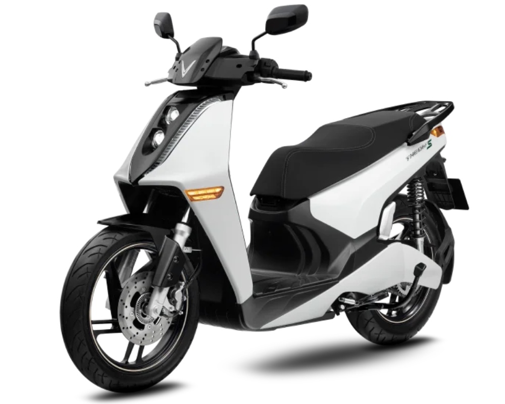 VinFast Theon S - mẫu xe máy điện cao cấp hàng đầu Việt Nam sở hữu thiết kế hiện đại, sang trọng với công nghệ tiên tiến