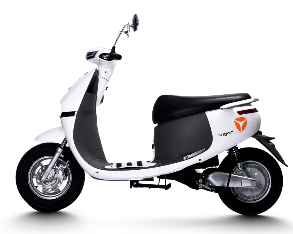 Xe máy điện YADEA Vigor là mẫu xe máy điện thể thao nổi bật của thương hiệu YADEA xuất xứ HongKong
