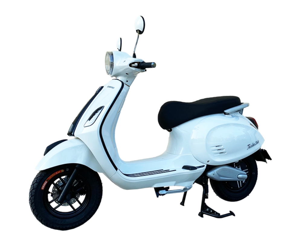 Xe máy điện Dibao Tesla Chic - mẫu xe dáng Vespa sở hữu thiết kế trẻ trung, năng động với hai tông màu trắng đen hiện đại