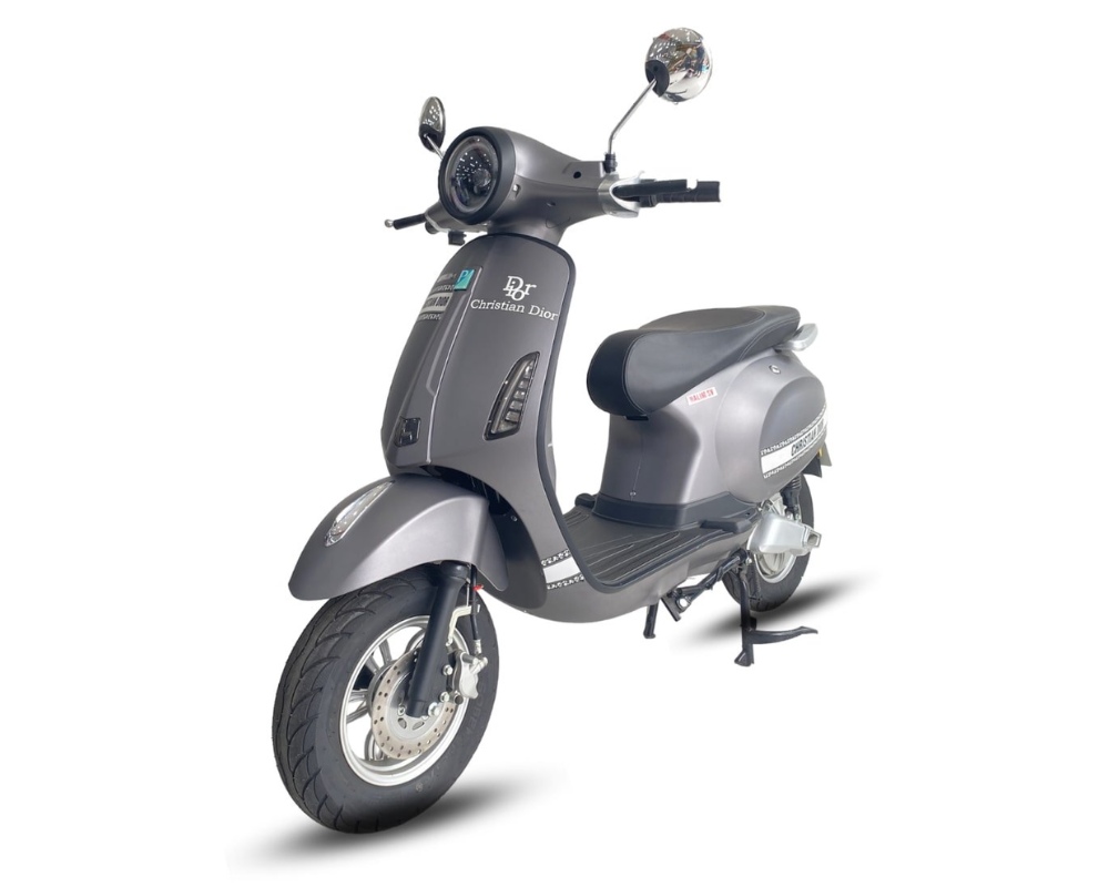 Halim Vespa SV dáng Vespa cổ điển, giá 16,99 triệu