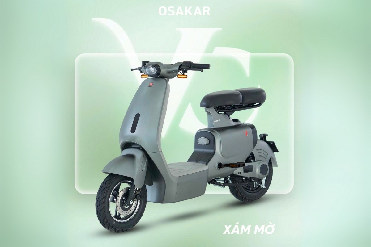 Xe điện VC xám mờ toát lên vẻ hiện đại, thanh lịch và cực kỳ “cool ngầu"