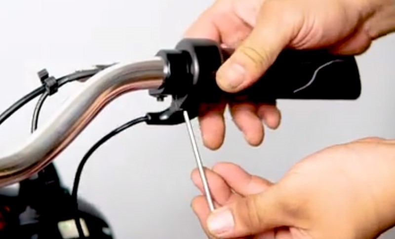 Cách khắc phục tình trạng xe máy điện vặn ga không chạy