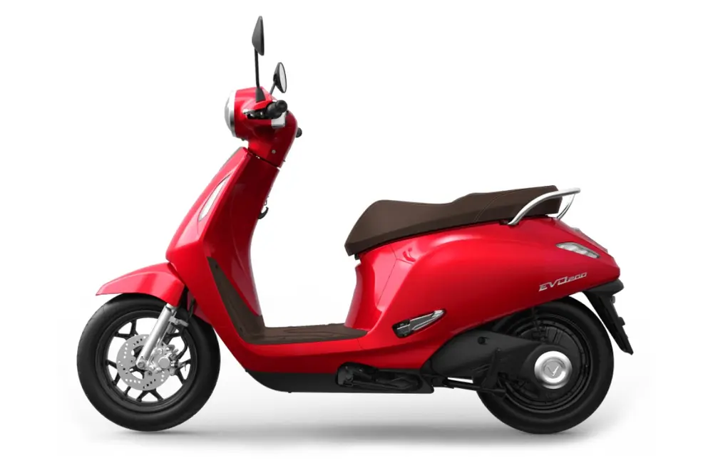 Xe máy điện đạt vận tốc 70-80 km/h thường thuộc phân khúc cao cấp, được trang bị động cơ mạnh mẽ và công nghệ hiện đại