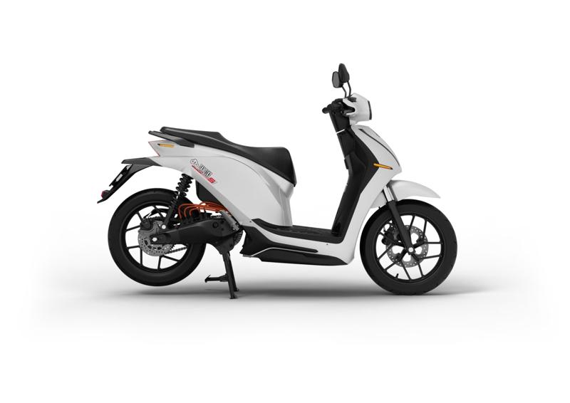 Dat Bike dẫn đầu hiệu năng với sức mạnh động cơ và dung lượng pin thay thế xe xăng