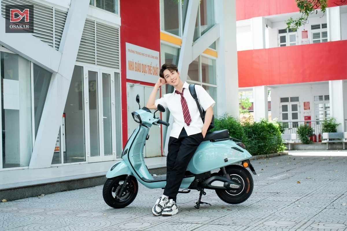 Sắc xanh ngọc của NISPA VERA X tượng trưng cho sức sống dồi dào và nguồn năng lượng tích cực