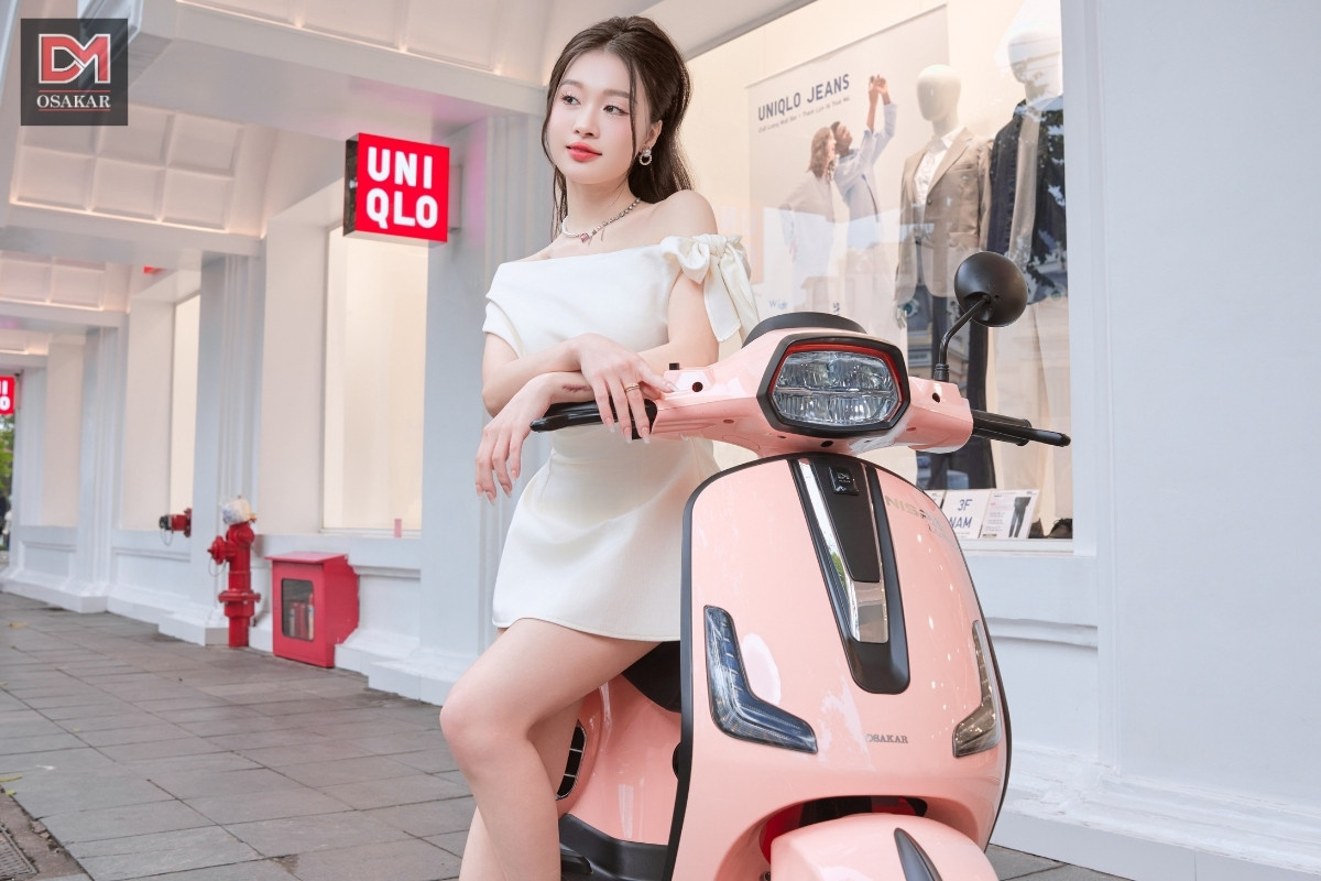 Với tâm hồn nhiều tình cảm, không màu nào xứng đáng hơn hồng để làm chủ đạo cho Thiên Bình