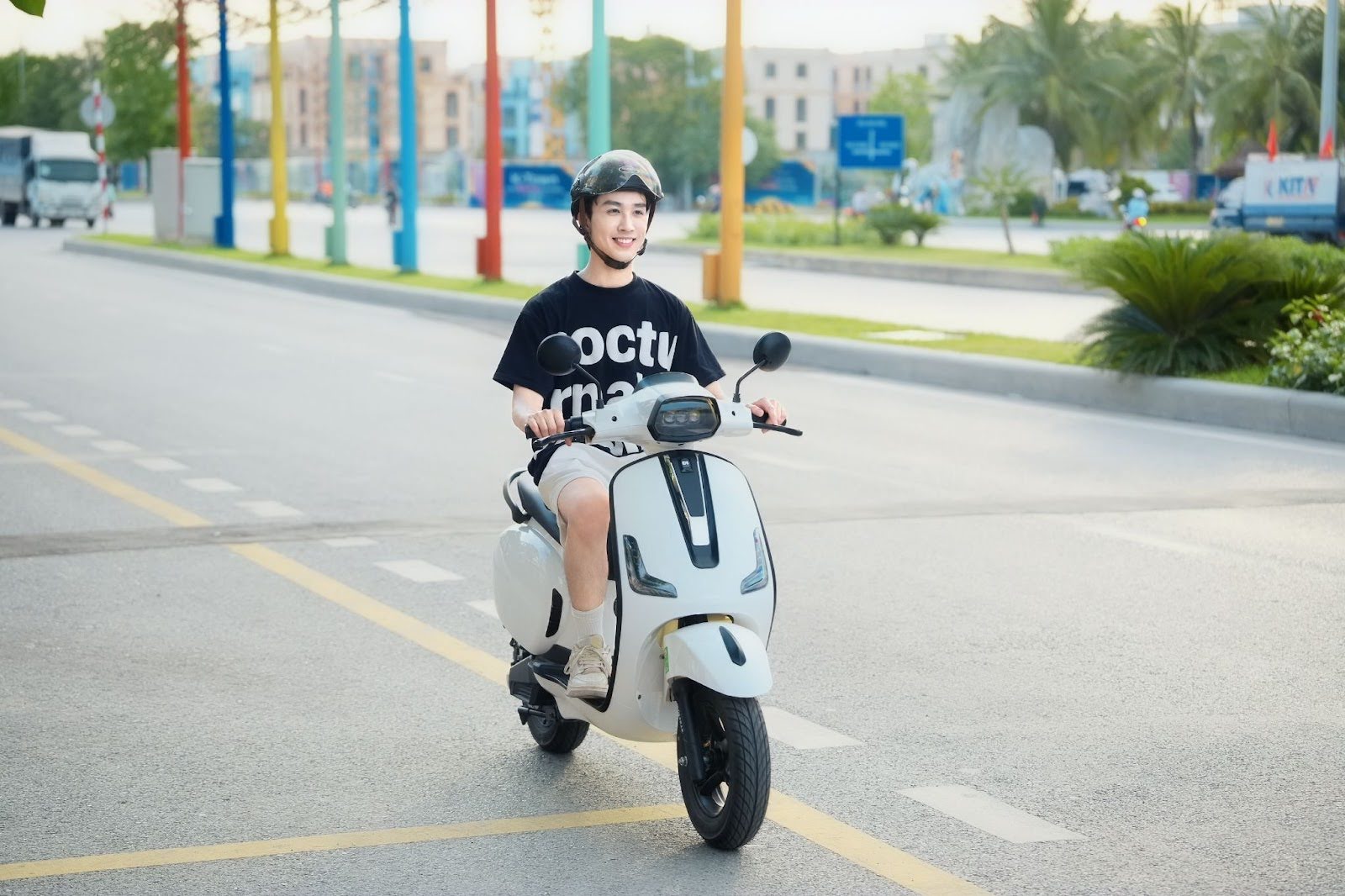 Người điều khiển phương tiện cần tuân thủ tốc độ khi di chuyển vào khu dân cư
