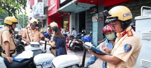 Bị tước bằng lái xe máy phải làm sao? 5 bước xử lý chuẩn nhất