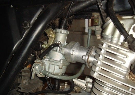 Chế hòa khí không cân chỉnh đúng sẽ làm xe tay ga mất ga và bị hụt khi tăng tốc