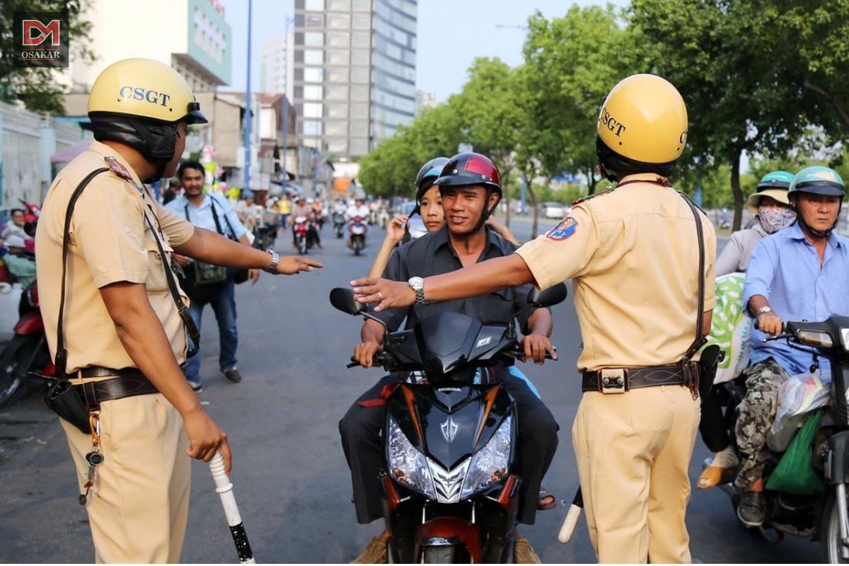 Các trường hợp CSGT được phép dừng xe kiểm tra