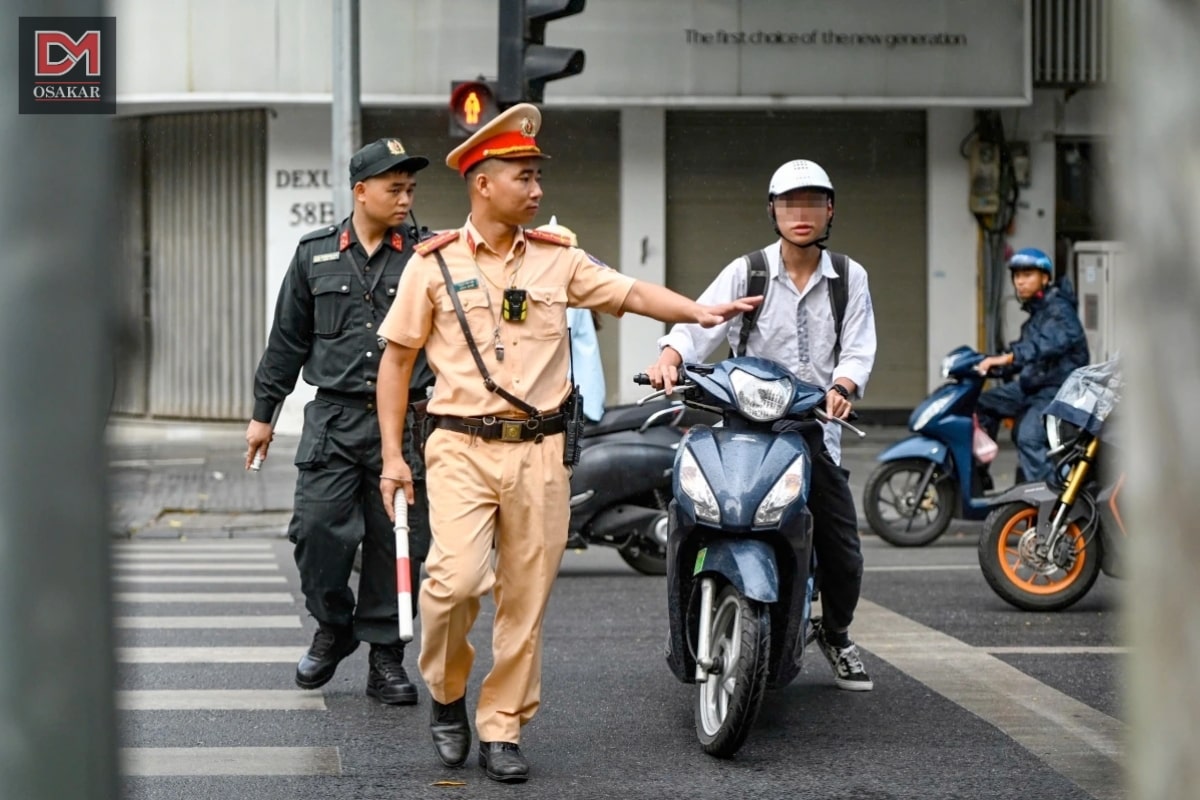 Lỗi không đủ tuổi lái xe theo quy định