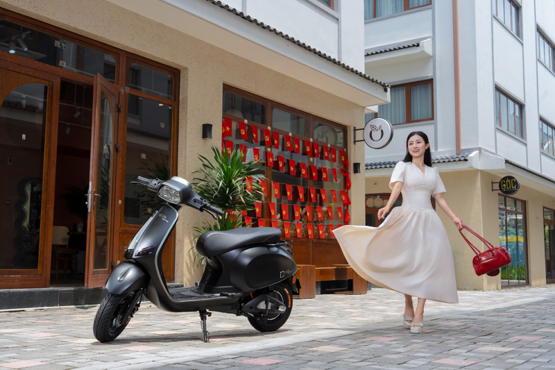 Cận cảnh vẻ đẹp sang trọng, đẳng cấp của "nữ hoàng đường phố" OSAKAR Nispa Vera X