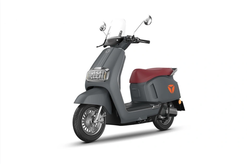 Yadea Ossy ghi điểm với thiết kế tối giản cùng nhiều công nghệ thông minh