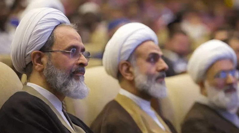 Hội đồng Chuyên gia giữ vai trò quyết định trong cơ chế kế tục quyền lực thần quyền tại Cộng hòa Hồi giáo Iran.