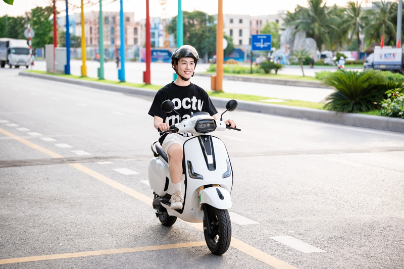 Thay lốp xe điện mới sau một thời gian dài sử dụng để đảm bảo xe vận hành an toàn