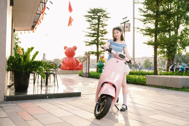 OSAKAR VC với thiết kế thanh lịch cùng hệ thống đèn LED cao cấp là lựa chọn quốc dân cho các bạn nữ yêu thích sự tinh tế