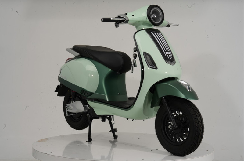 DK Roma Lite S gây ấn tượng với màn hình hiển thị LCD thông minh