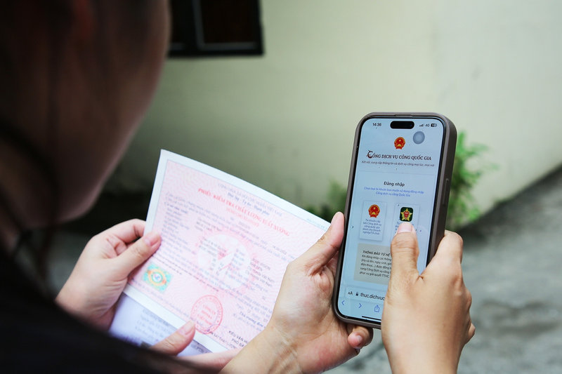 Người dân Ninh Bình có thể thực hiện đăng ký xe trực tuyến để tiết kiệm thời gian và công sức di chuyển