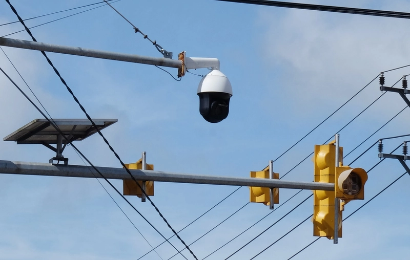 Nhiều điểm giám sát tại khu vực Chiềng Sinh được bố trí gần trường học, bệnh viện và trục dân cư đông đúc 