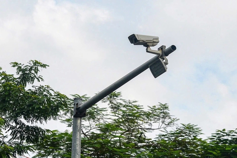 Các tuyến đường chính và khu vực giao thông đông tại huyện Bình Tân được giám sát bằng camera nhằm phát hiện vi phạm kịp thời 