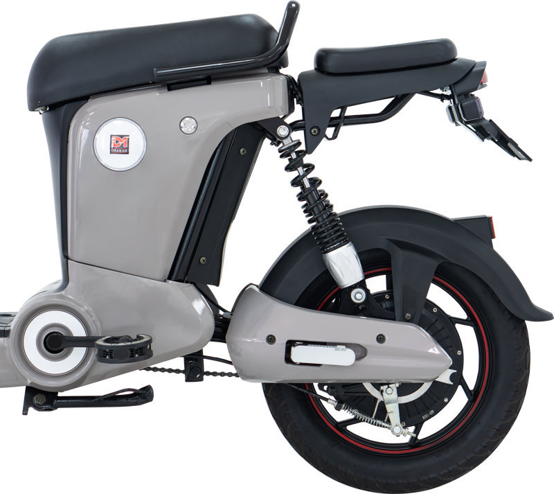 MANDI X được trang bị lốp Kenda không săm với độ bền cao và khả năng bám đường vượt trội trên mọi cung đường