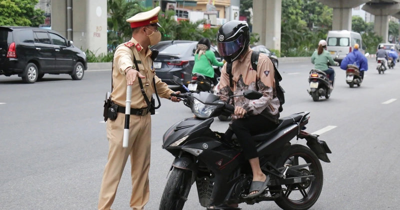 Mức phạt xe máy không chính chủ theo Nghị định 168/2024/NĐ-CP tăng gấp đôi so với quy định cũ, lên đến 1.000.000 VNĐ đối với cá nhân
