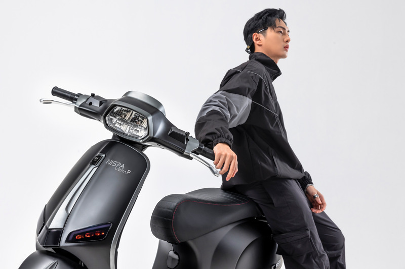 Xe tay ga 50cc là lựa chọn phổ biến của nhiều phụ huynh nhờ kiểu dáng nhỏ gọn, dễ sử dụng và con không cần thi bằng lái A1