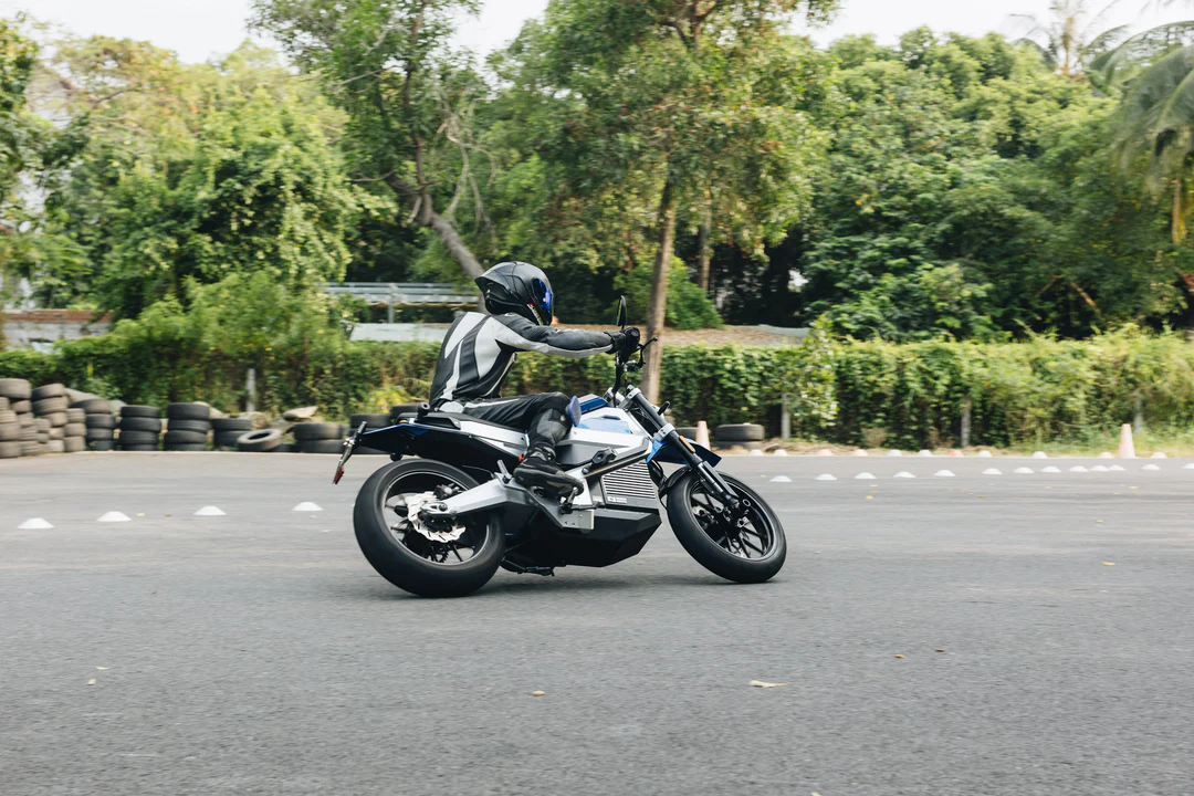 Nuen N1-S Signature Edition là phiên bản thương mại cao cấp mang phong cách Scrambler tân cổ điển