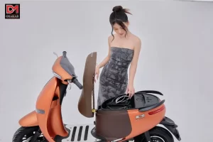 Osakar Gogo mang phom dáng "Hot trend" thời thượng đi cùng hệ thống phanh đĩa nhạy bén xử lý tốt mọi tình huống bất ngờ.