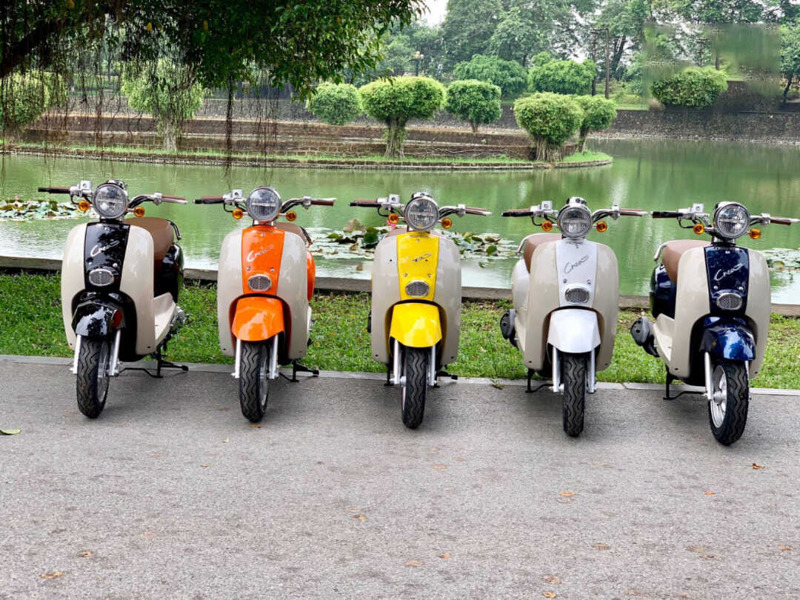 Nioshima Crea cũ mang phong cách retro hoài cổ với cụm đèn pha tròn