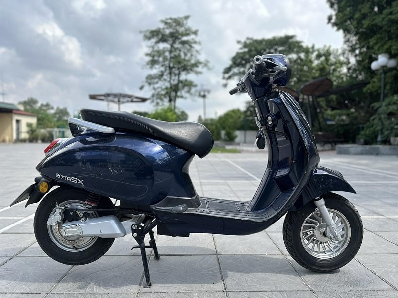 DK Roma SX 2 là dòng xe tay ga phân khối nhỏ có thiết kế hiện đại
