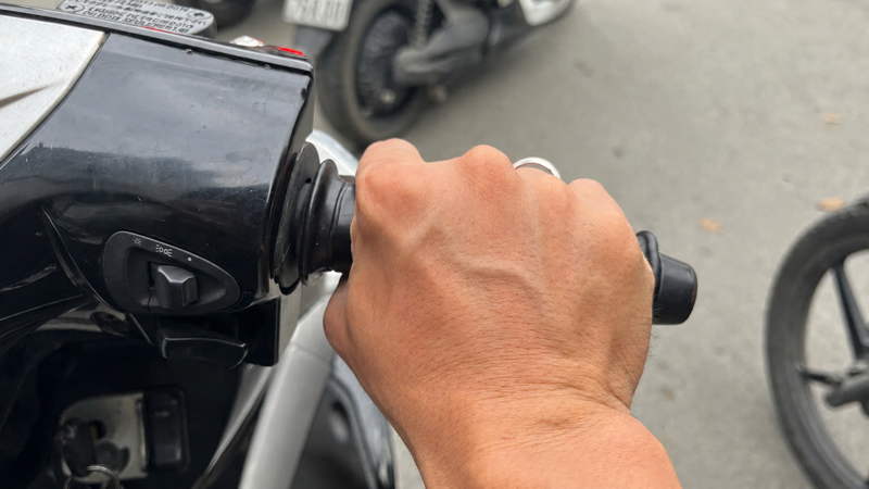 Điều chỉnh thói quen sử dụng xe là bước dễ nhất để ngăn khói đen tái diễn sau khi đã khắc phục kỹ thuật