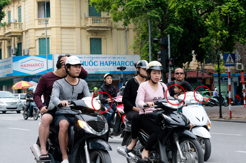 Xe máy thiếu gương bên trái sẽ bị phạt từ 400.000 - 600.000 VNĐ theo quy định 168/2024/NĐ-CP mới