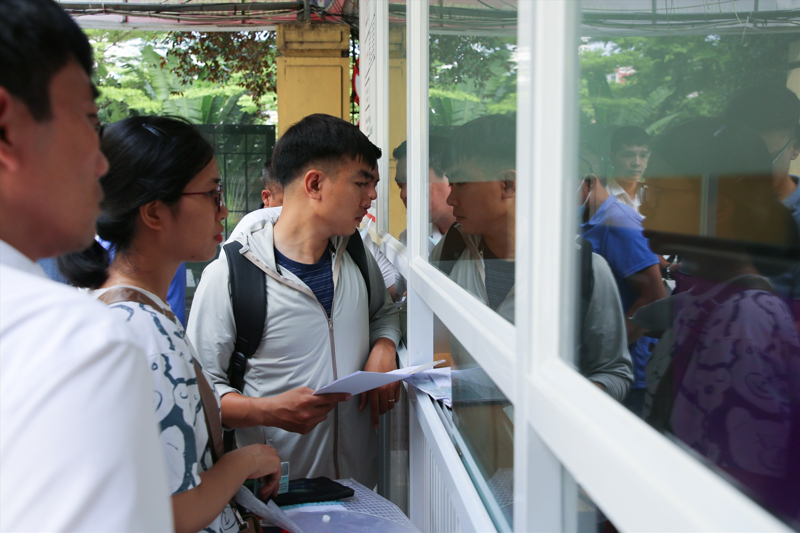Hồ sơ hợp lệ giúp quá trình sang tên đổi chủ xe máy diễn ra nhanh chóng hơn
