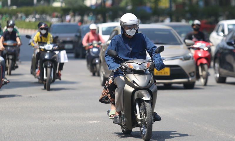 Xe máy phát ra tiếng cạch cạch trong máy có thể tiềm ẩn rủi ro an toàn khi di chuyển nếu nguyên nhân đến từ các lỗi cơ khí nặng