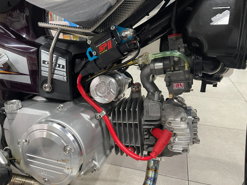 Tia lửa đánh lửa không ổn định do lỗi mobin hoặc CDI là nguyên nhân khiến động cơ nổ không đều