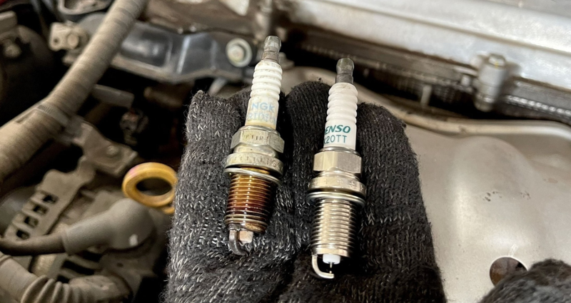 Bugi ướt hoặc hỏng do lâu ngày sử dụng làm giảm khả năng đánh lửa, dẫn đến xe đề quay nhưng không nổ máy