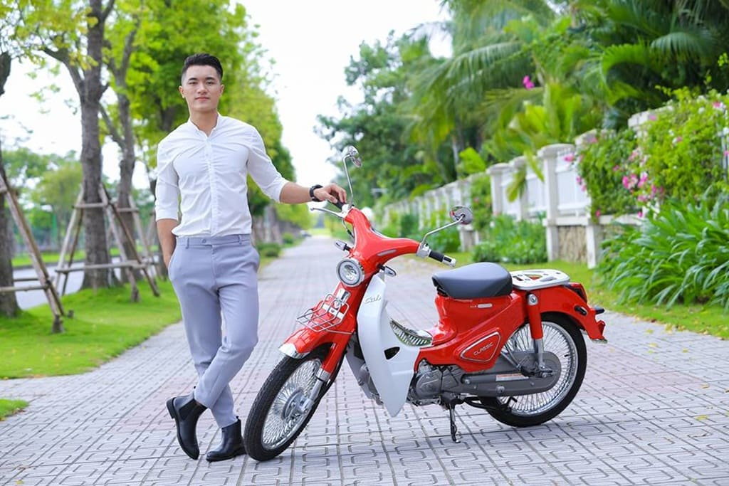 Xe máy 50cc Cub Classic đại diện cho sự hồi sinh đầy ấn tượng của huyền thoại Cub truyền thống nhưng trẻ trung, phá cách
