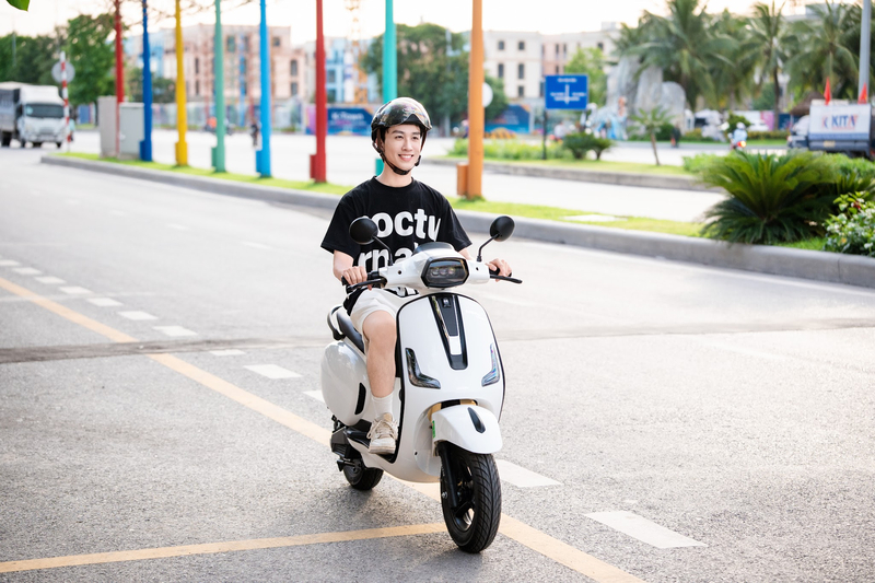 Việc chọn giờ nhận xe, tránh ngày xung và ưu tiên thời điểm lăn bánh đầu tiên giúp người tuổi Quý Tỵ yên tâm hơn khi sử dụng xe mới