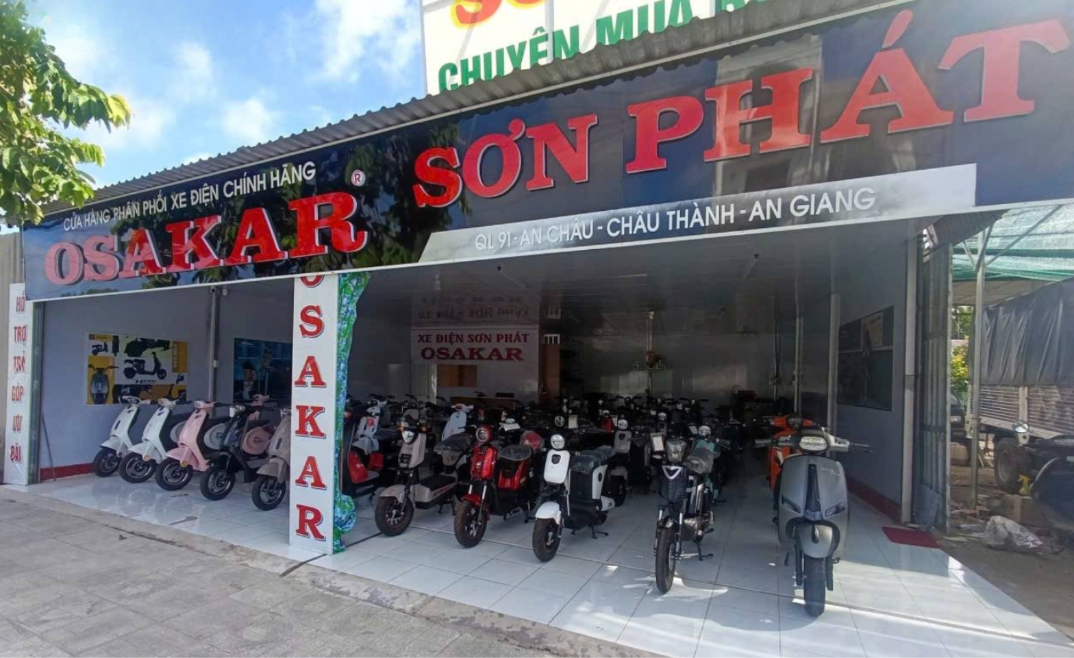 Cửa hàng xe điện Sơn Phát.