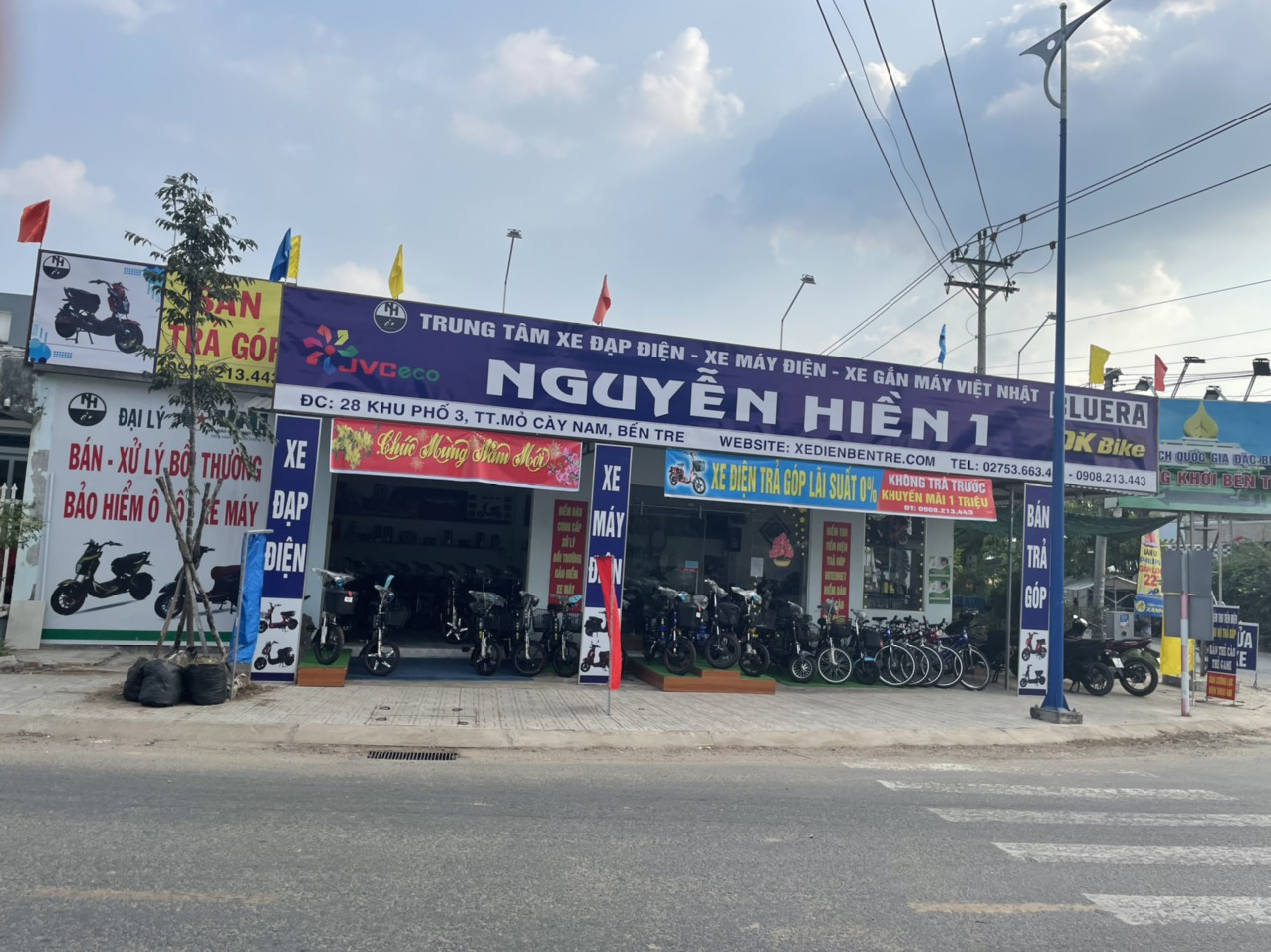 Cửa hàng xe điện Nguyễn Hiền tại Bến Tre.
