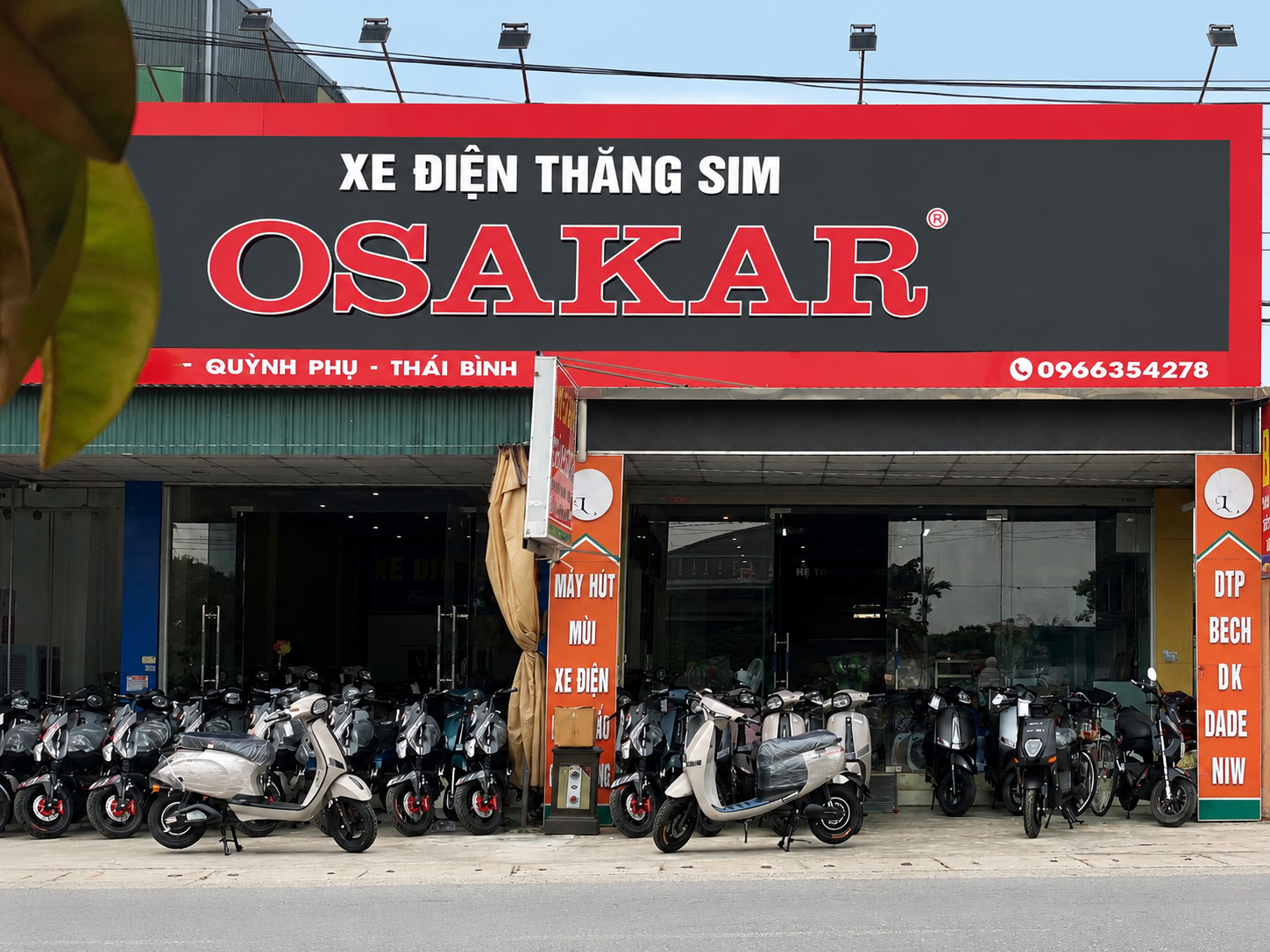 Cửa hàng xe điện Thăng Sim.